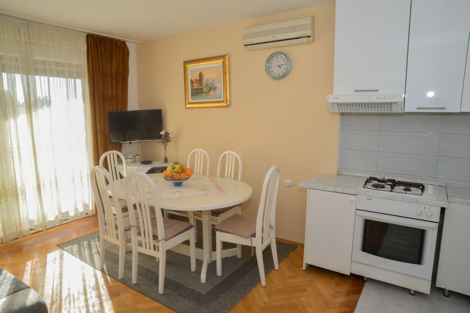 Apartment Miki Zara Esterno foto
